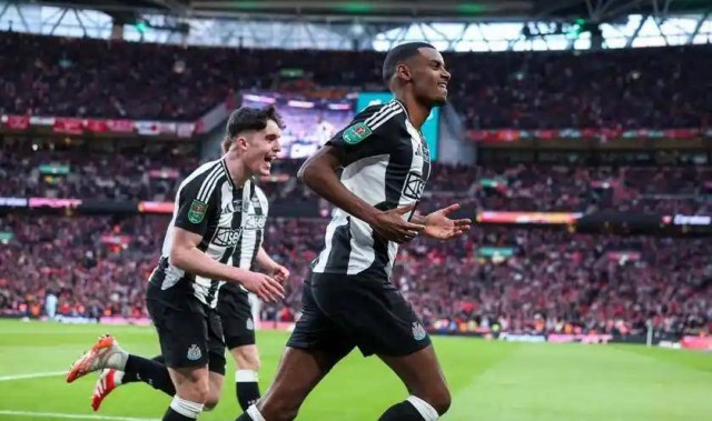 3次截胡引爆1.44亿恩怨！纽卡拒卖伊萨克暗藏惊人内幕