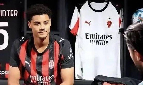 意甲：米兰球员德温特接受采访时表示，虽然我现在在米兰只是一个替补，但我从来不后悔加盟