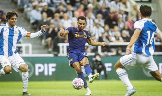 纽卡斯尔豪掷4300万英镑，雅各布·拉姆齐加盟引爆转会市场