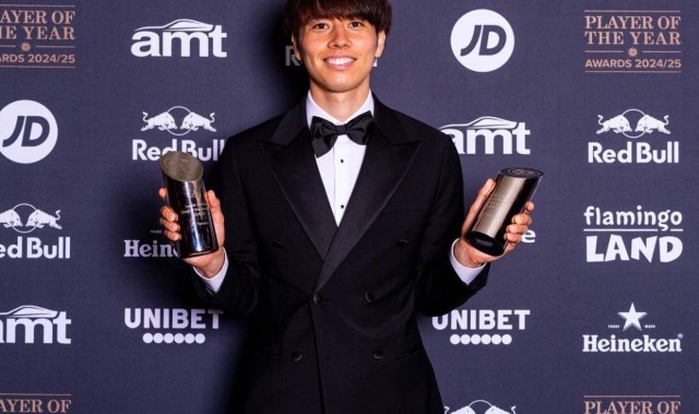 入选PFA最佳阵容，英超首秀当选赛后MVP，26岁日本中场证明自己