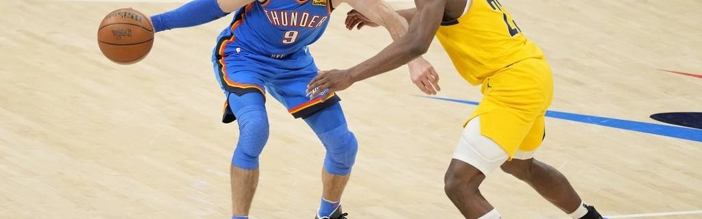 雷霆两替补三分球合计16中9 五位先发合计17中4