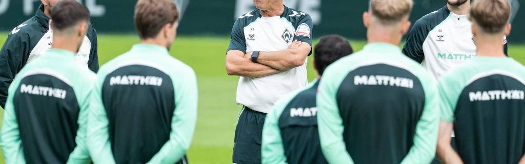 德甲球队不莱梅训练备战比赛
        
    德甲球队不莱梅训练备战比赛