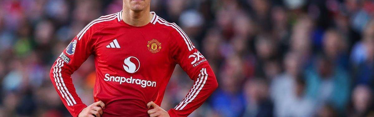 说服曼联后，孔蒂又说服了球员本人：意甲卫冕冠军迎来新9号加入