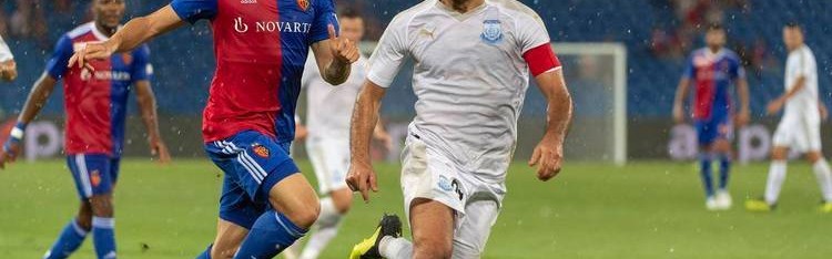 欧冠资格赛：巴塞尔强攻遇哥本哈根铁壁，谁能抢占晋级先机？