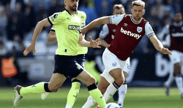 德甲中游卡位战！弗赖堡主场不败金身迎战科隆，防线漏洞对决谁能取胜？