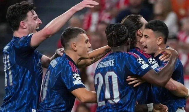 特罗萨德马丁内利互相传射 枪手2-0战胜毕尔巴鄂竞技