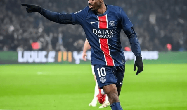 才拿金球要加薪！法甲头牌翻脸，索要梅西级工资，错把机遇当能力