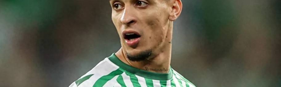 安东尼留守西甲遇阻，高额转会费成难题，法布雷加斯伸出援手