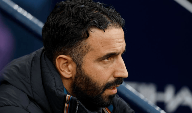 阿莫林完全懵了：曼联掉到第14，两大新援都没用，彻底哑火