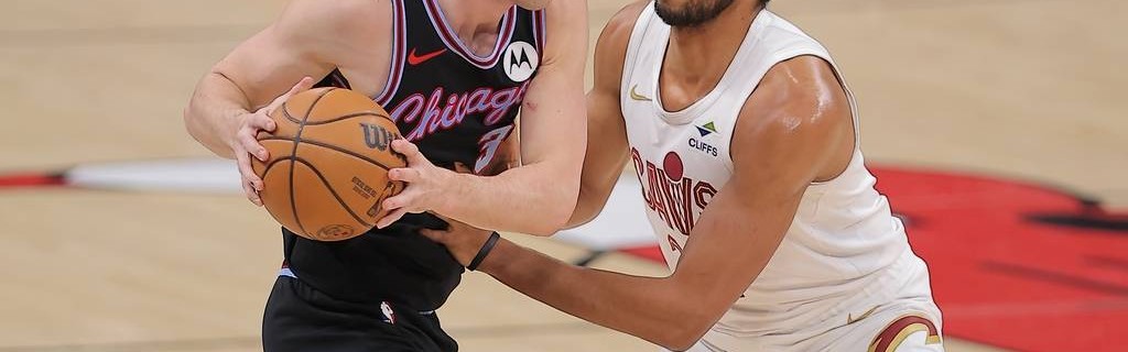 吉迪23+11+11米切尔空砍32分 公牛胜骑士