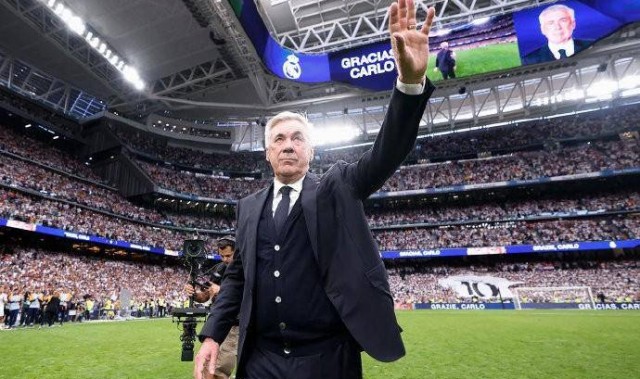 齐祖率队欧冠三连，跻身最佳行列，还有谁能匹敌？这三人同样不凡