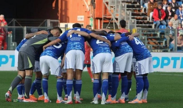 11场不败！科莫蓝色风暴席卷意甲，21岁超级新星领跑射手榜