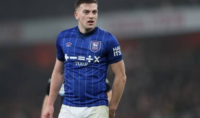 蓝军3000万抢走曼联猎物：欧冠资格是致胜法宝，夏窗会格外疯狂？